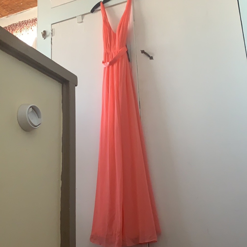 Vera Wang Unaltered Bridesmaid Dress - Picture 4 of 7